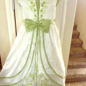 White snd green dress (kids)